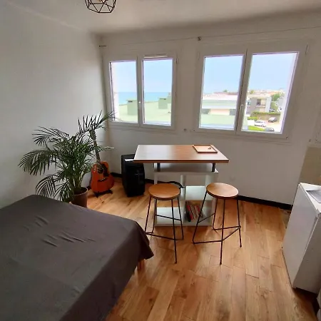 Apartment Cosy En Etage Front De Palavas-les-Flots
